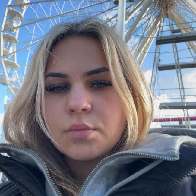 Babysitter in Leicester: Shannon