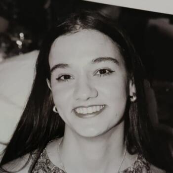 Babysitter Athens: Ίρις