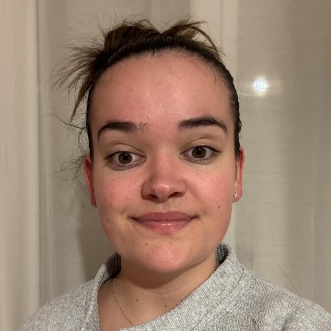 Babysitter in Évenos: Margo