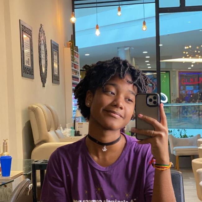 Babysitter in Vila Velha: Anna Evelyn