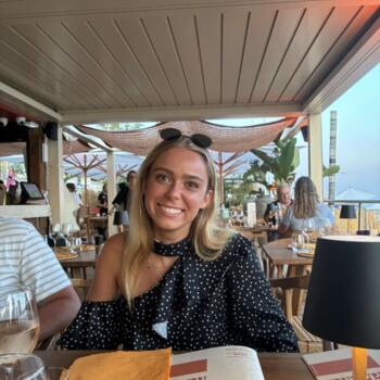 Babysitter Charentay: Elisa