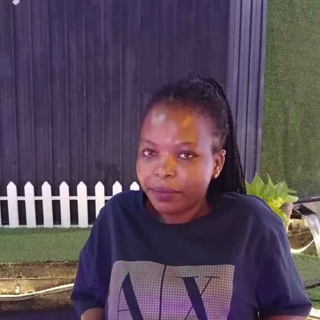 Nanny in Ho Chi Minh City: Hellen