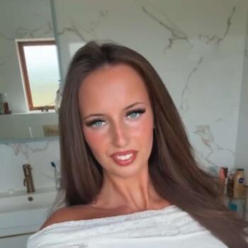 Babysitter in Fareham: Evie
