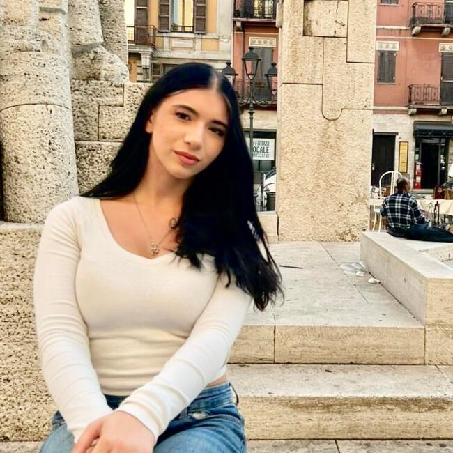 Babysitter in Montesilvano Marina: Anna