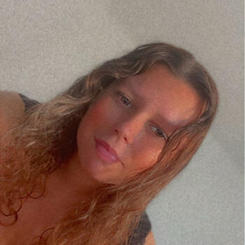 Babysitter in La Ferté-Saint-Aubin: Axelle