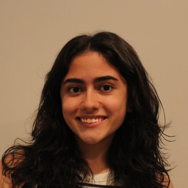 Babysitter in Hamilton: Bianca