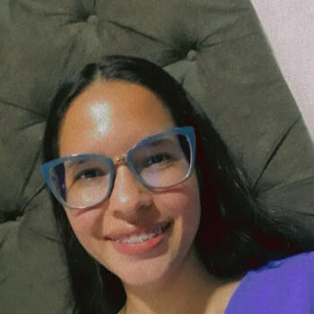 Babysitter in Governador Valadares: Rebeca