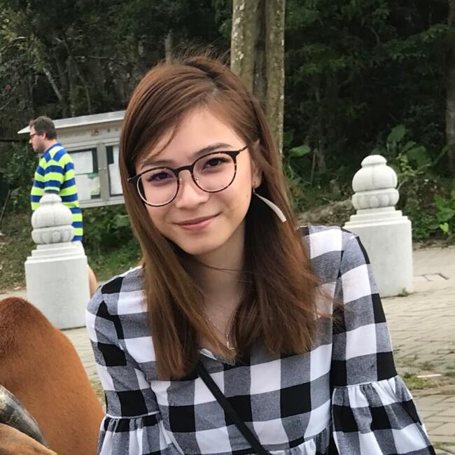 Babysitting job in Singapore: Sarah Low