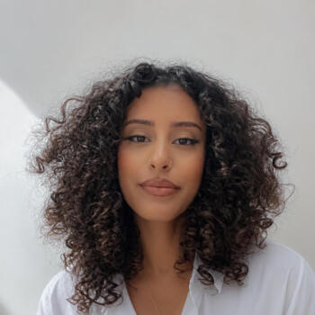 Babysitter Marseille: Dounia