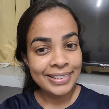 Babá em Itaquitinga: Ana