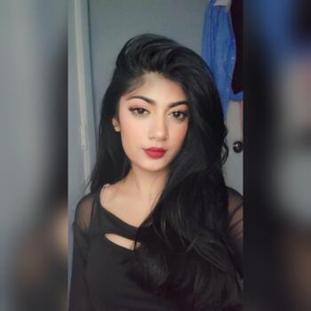 Babysitter The Bronx: Devayani