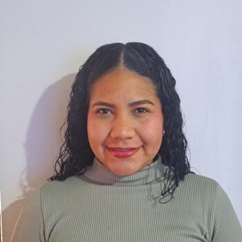 Babysitter in Los Cerrillos: Lesdy dahiana