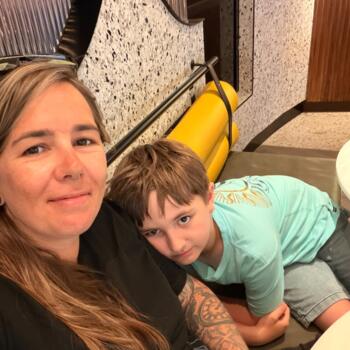 Babysitting job in Geelong: babysitting job Sez