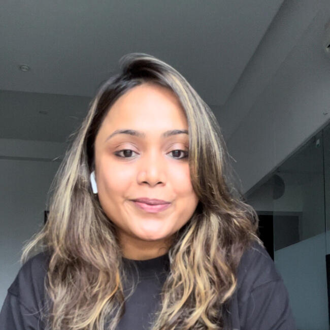 बम्बई में बेबीसिटिंग की नौकरी: Lavina