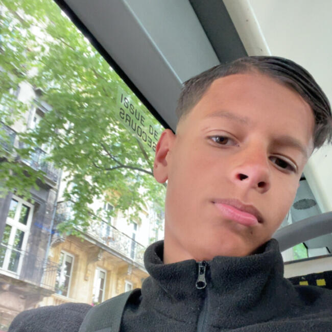 Babysitter in Bordeaux: Reda