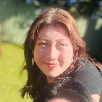 Babysitter Canberra: Emmeline