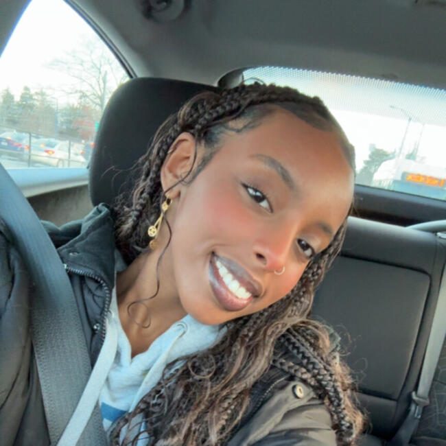 Babysitter in Westbrook: Samira