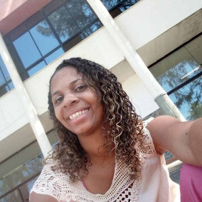 Babysitter in Queimados: Marcelle