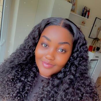 Babysitter Vilnius: Ashley Funkun