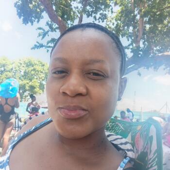 Babysitting job in Welkom: babysitting job Nthabiseng