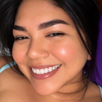 Babá em Manaus: THAYNA