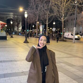 Nanny in Forest: Halima