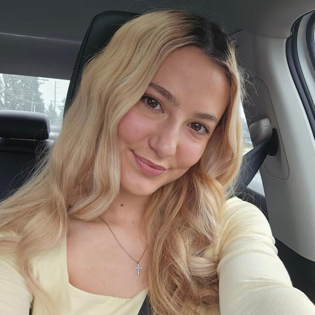 Babysitter in Port Orchard: Johnna