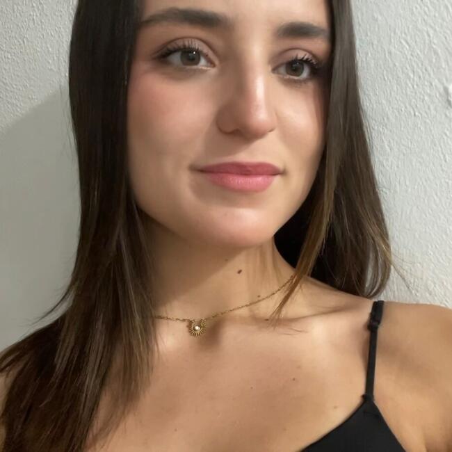 Canguro en Zizur Mayor: Nikol Asenova
