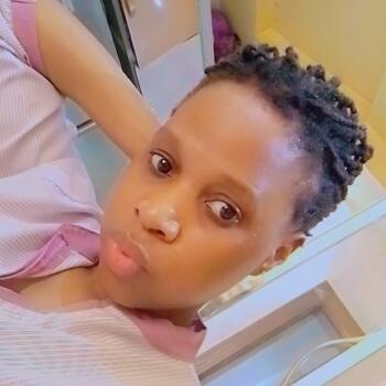 Nanny in Jeddah: Tricia