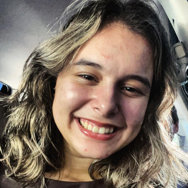 Babysitter in Nueva Esperanza: Victoria