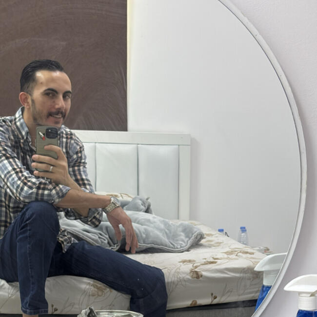 وظيفة جليسة أطفال في الرياض: Abdullah