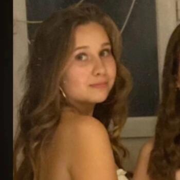 Babysitter in Marguerittes: Clémence