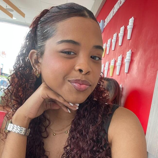 Babysitter in Panama City: Meredith