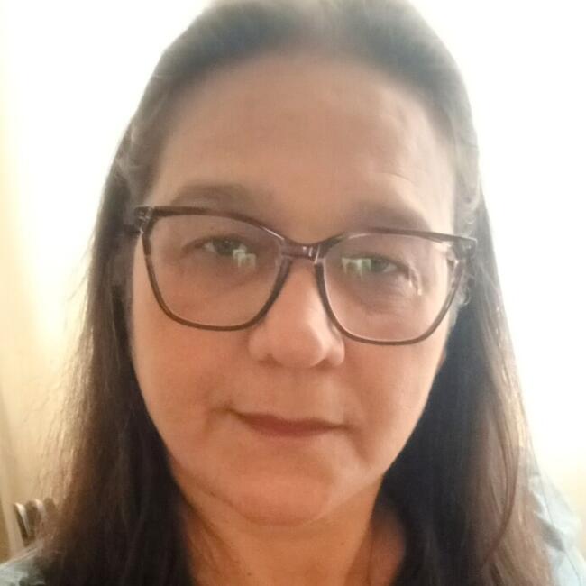 Babysitter in Cuiabá: Ester