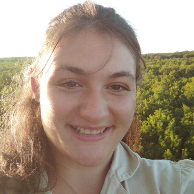 Babysitter in Saran: Anaëlle