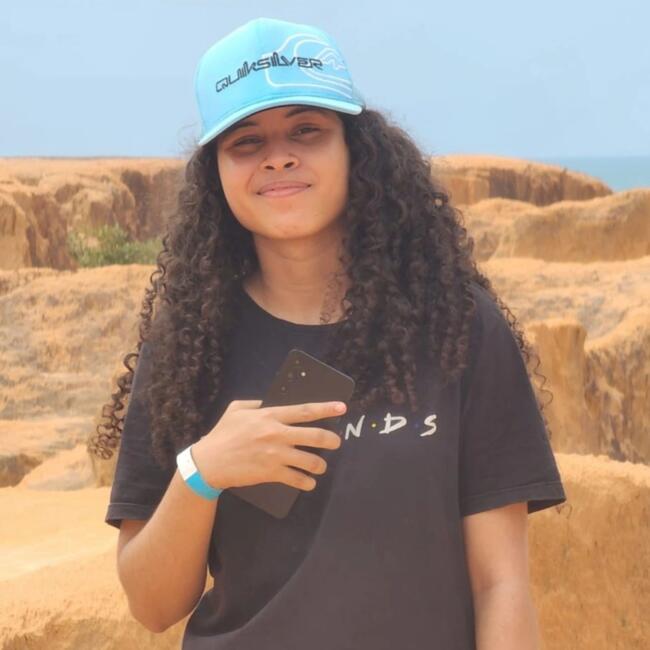 Babysitter in Salvador: Fábia