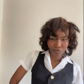 Babysitter in Pacora: Kasey