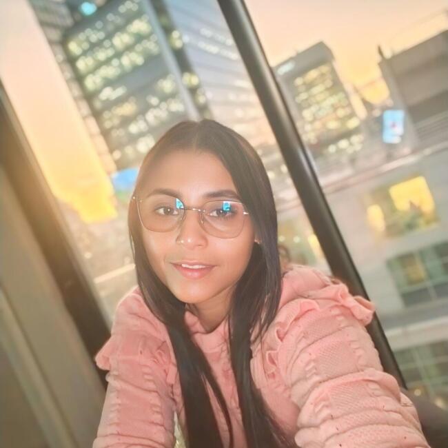 Babysitter in Elche: Ingris Johana