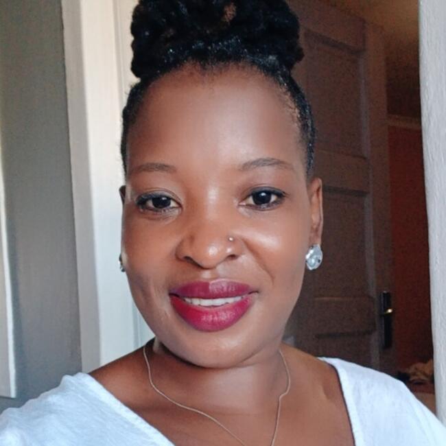 Babysitter in Cape Town: Elizabeth 