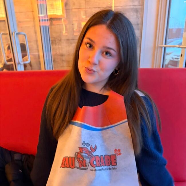 Baby-sitter in Farnham: Erika