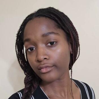 Babysitter στην περιοχή Λαβάλ: Fatou Kiné