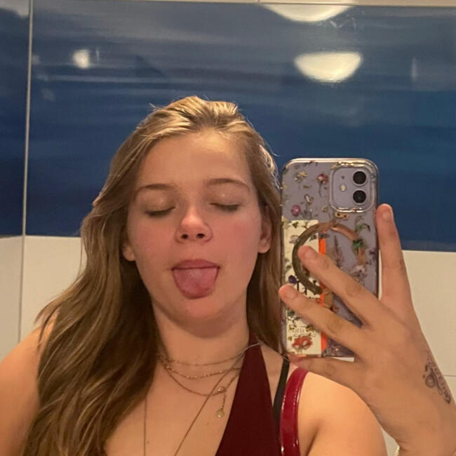 Babysitter in Mundolsheim: Alizée