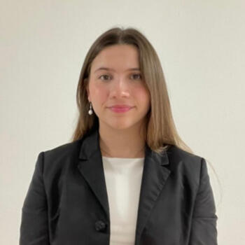 Babysitter in Marbella: Alejandra