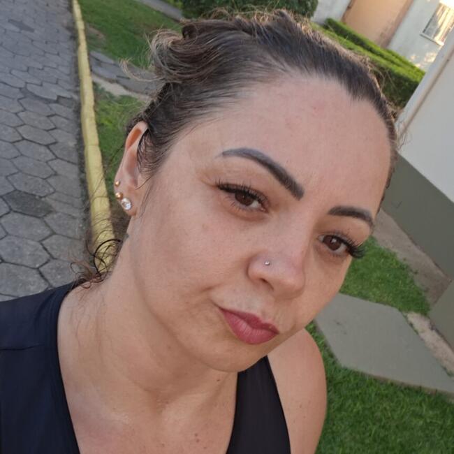 Babysitter in Biguaçu: Gisele