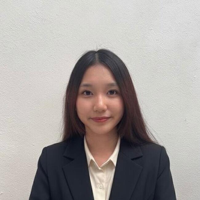 Babysitter in Singapore Island: Ashley