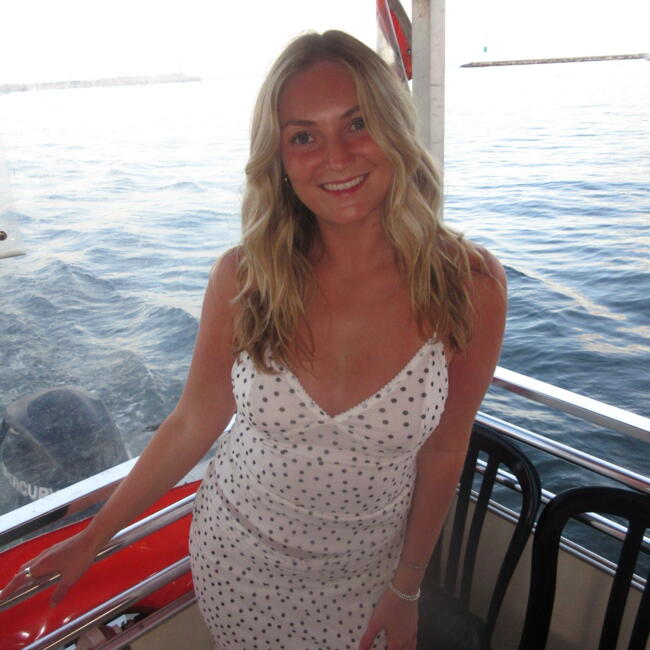 Babysitter in Freiburg im Breisgau: Cailey
