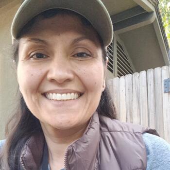Babysitter San Jose: Hilda Maria