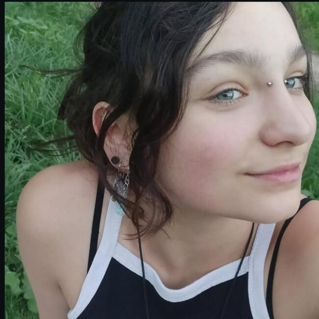 Babysitter in Toulouse: Ana Lucia