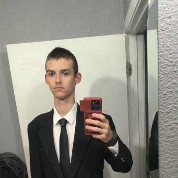 Babysitter in Pensacola: Riley