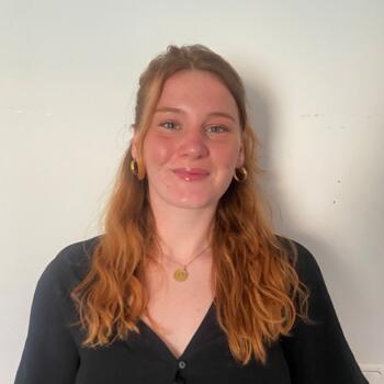 Babysitter in Frankfurt am Main: Selina